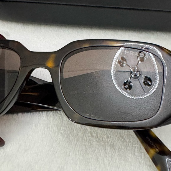 🍂Prada Sunglasses 17WS “Tortoise” - Picture 6 of 9